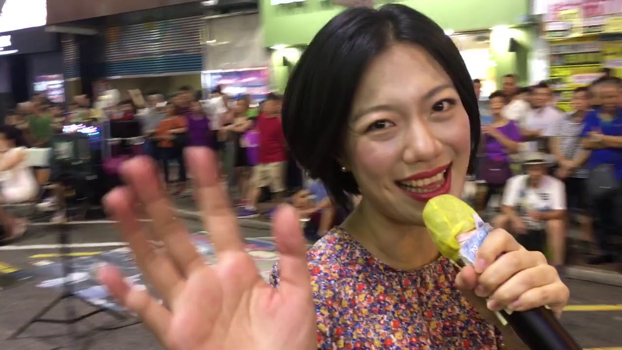 旺角街頭表演-（2017-09-17 19:23）旺角羅文~ 天后級歌手小龍女唱 