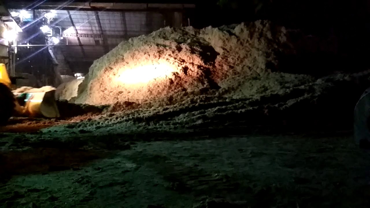 wheel loader climb bagase hill