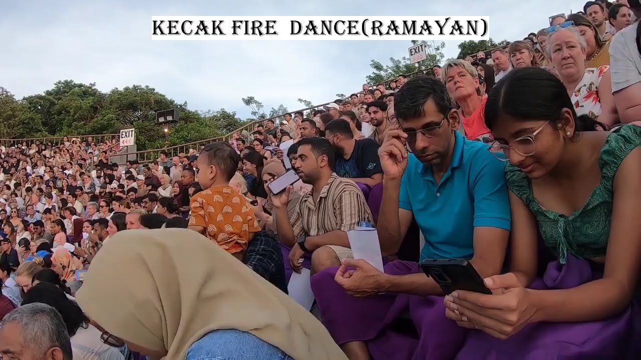 Uluwatu temple Bali, KECAK. FIRE DANCE (RAMAYAN)