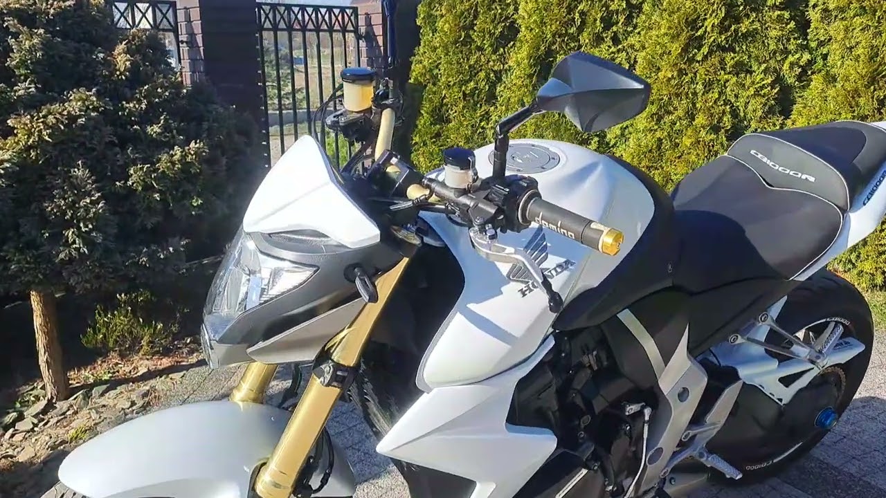 Honda cb1000r ABS 2012 rok w Perfekcyjnym Stanie Bezwypadkowy w firmie Sylwmoto Iława tel 500134533