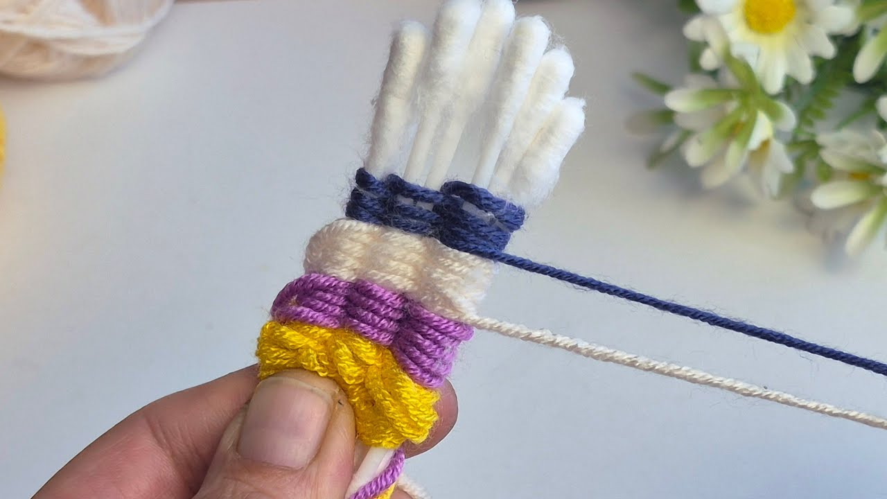 VERY NİCE IDEA !🥰I MADE 34 in one day and I sold them all!! super easy ,very useful crochet keychain