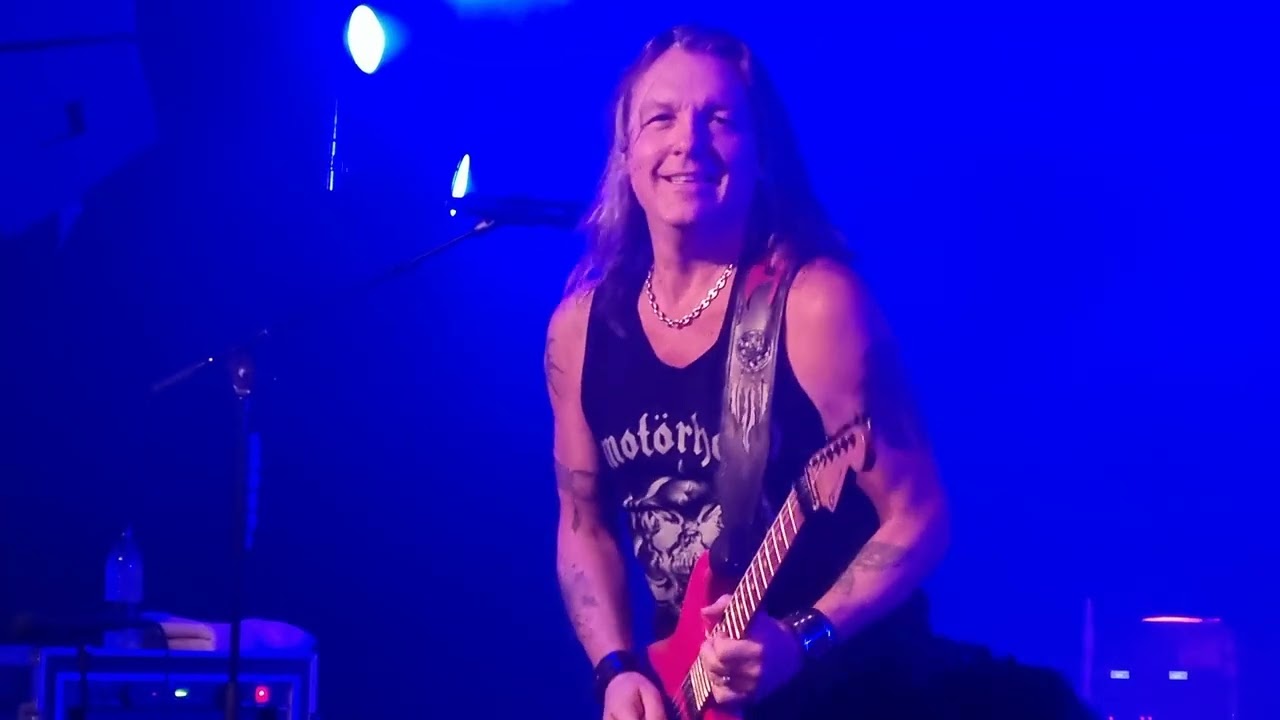 S&oslash;ren Andersen 🎸🎸🥁  - The Guilty Pleasures Trio &ndash; LIVE - karosserifabrikken Helsing&oslash;r - okt 25