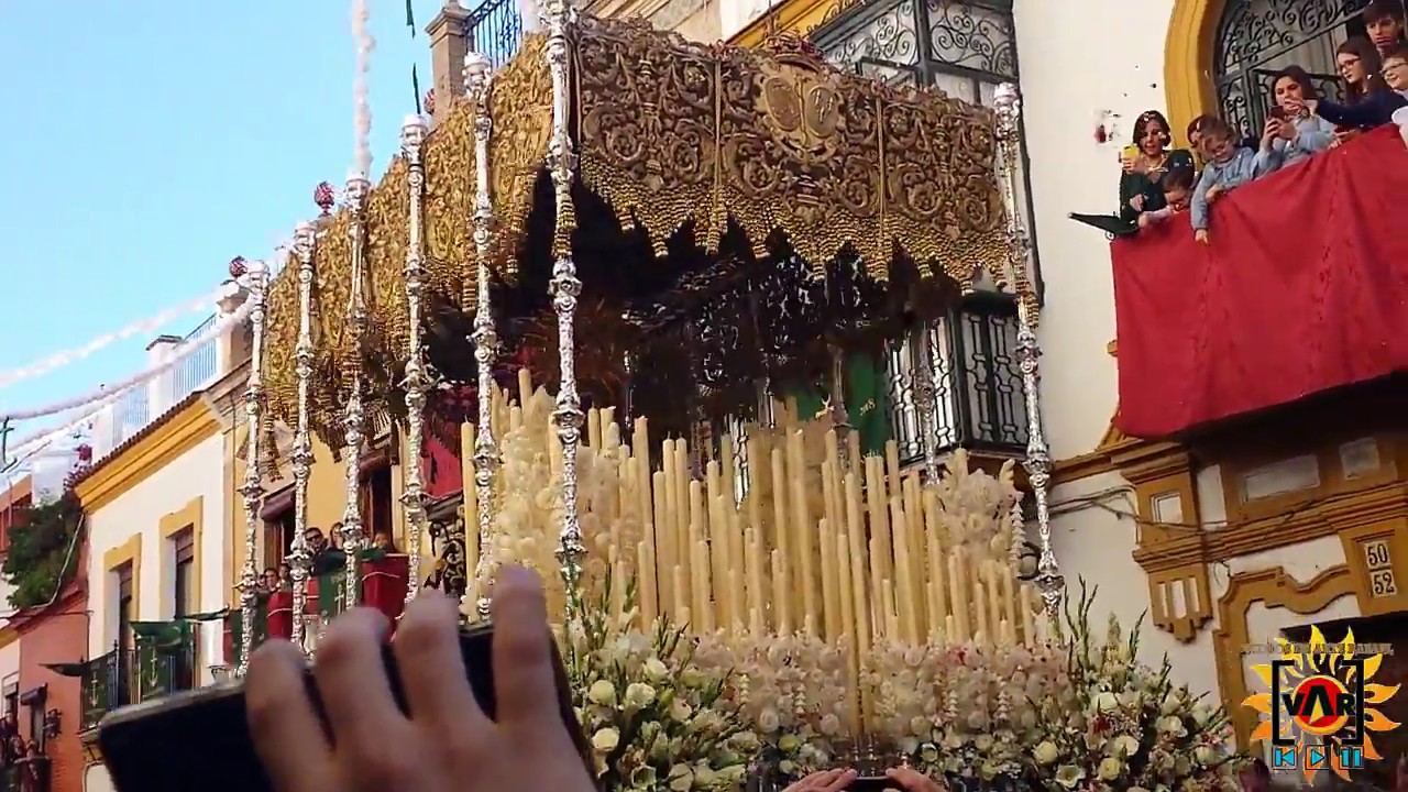 Salida Extraordinaria Esperanza de Triana Sevilla 2018.