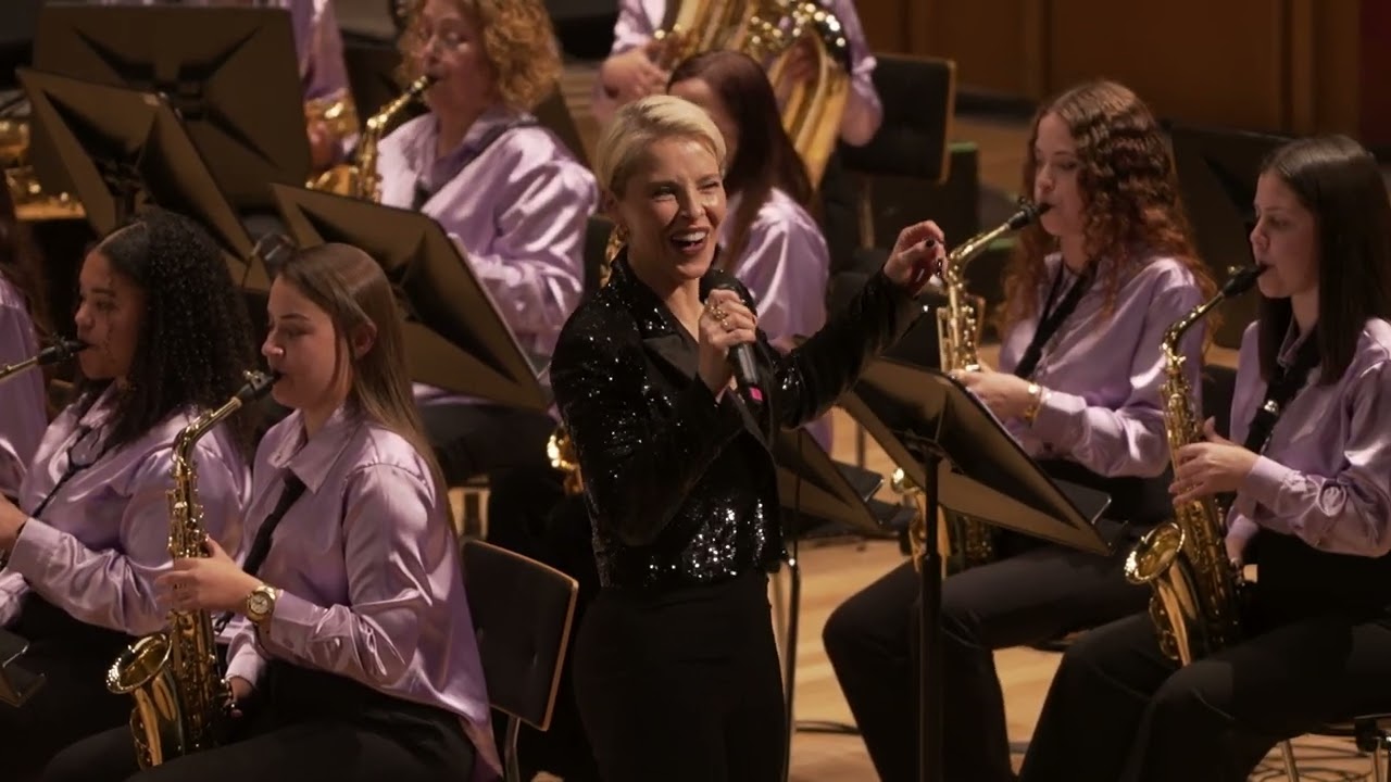 LA NOCHE ES PARA MÍ  GRAN CANARIA´S WOMEN BAND Y SORAYA ARNELAS