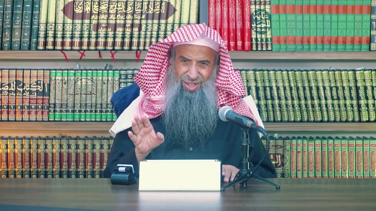 ما حكم الصلاة بثوب أصابه مذي خرج قبل الوضوء ولم يُعلم به؟