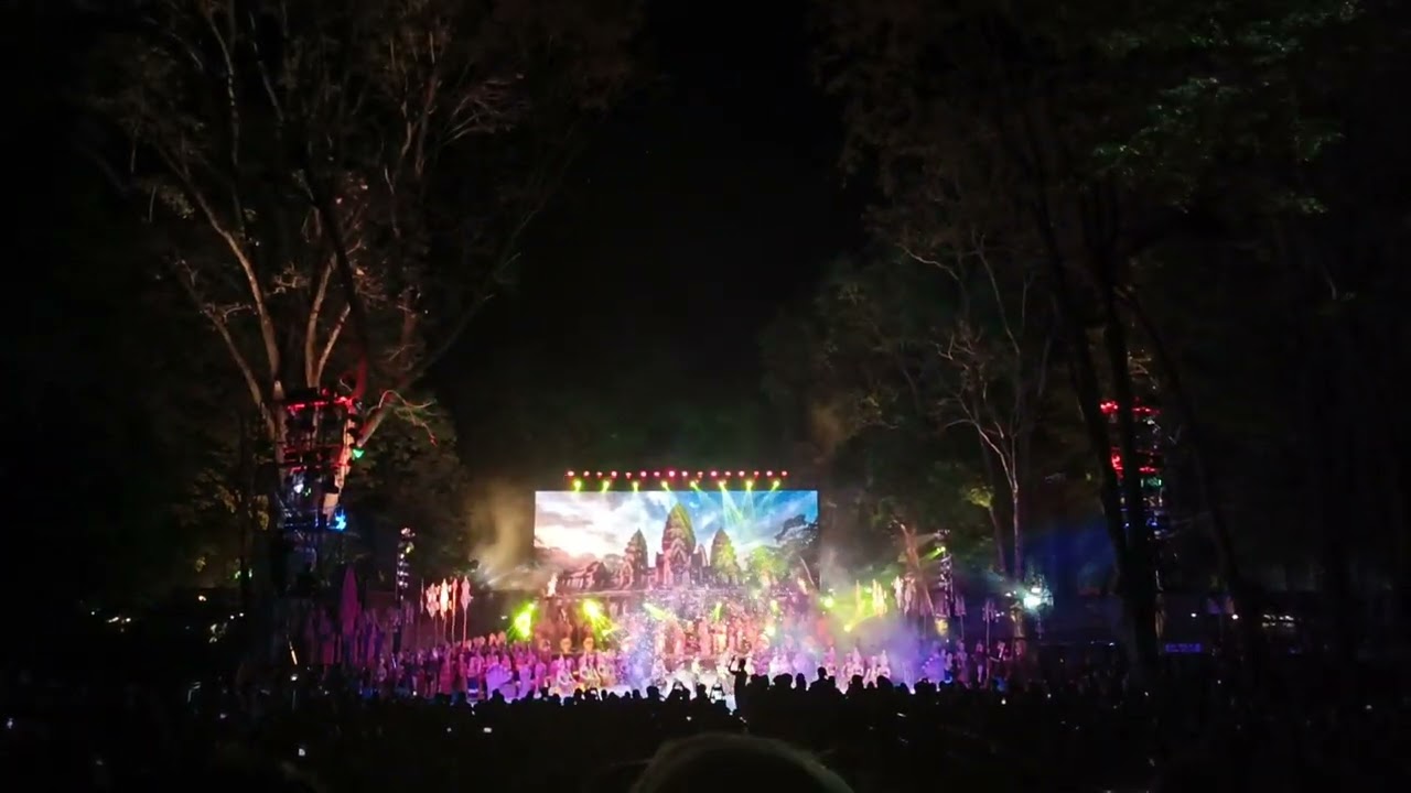 การแสดงแสงสีเสียงในงานดอกลำดวน ศรีสะเกษ