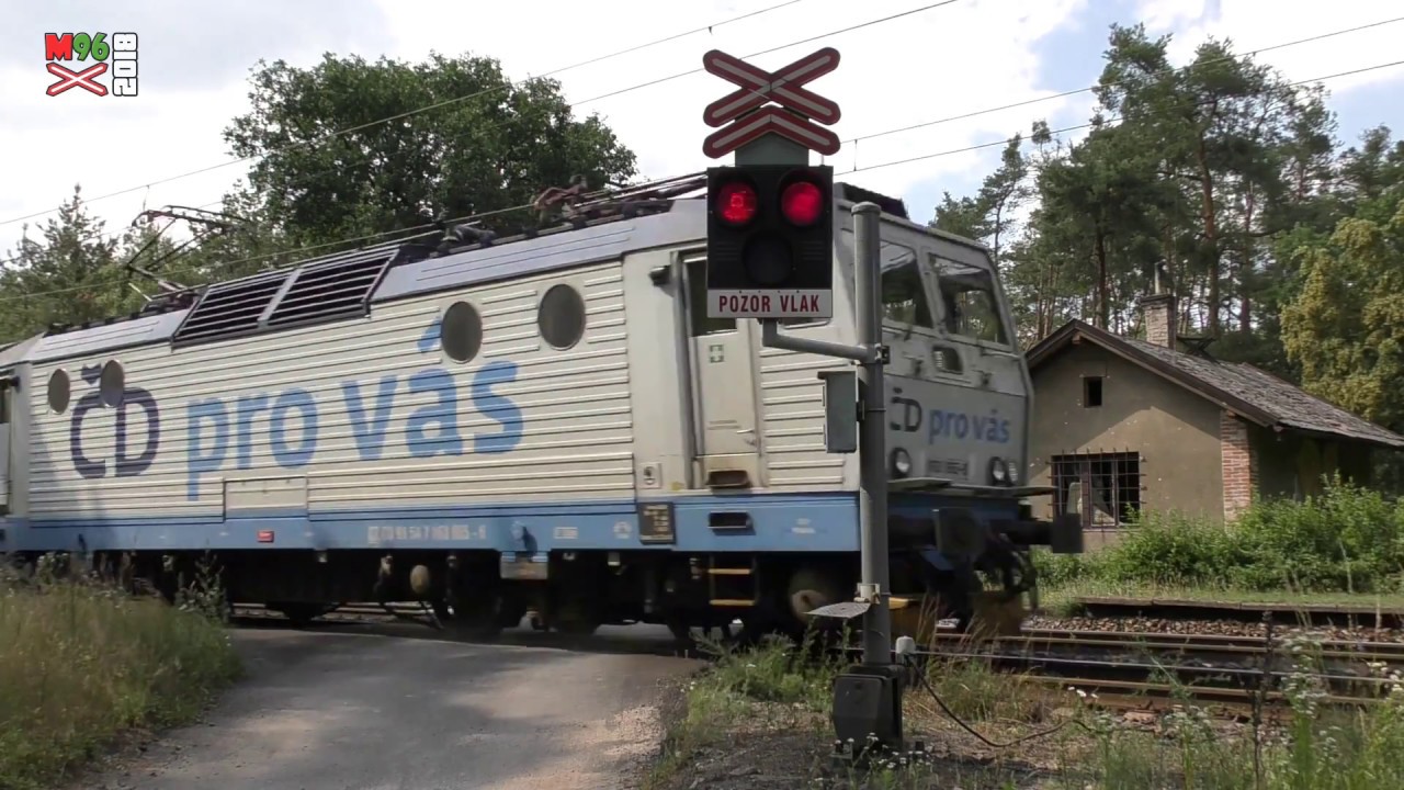 Železniční přejezd Lysá nad Labem-Dvorce #1 [P2774] - 20.6.2018 / Czech railroad crossing