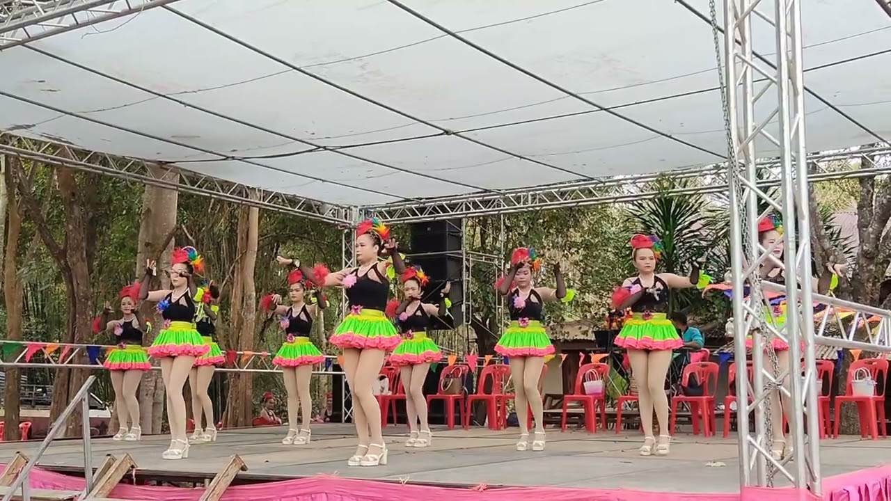 เปิดฟอร์ รำวงย้อนยุค คณะสาวน้อยมนต์ลดา #รำวงย้อนยุค สาวรำวง #สวยงาม #ฟ้อนรำ