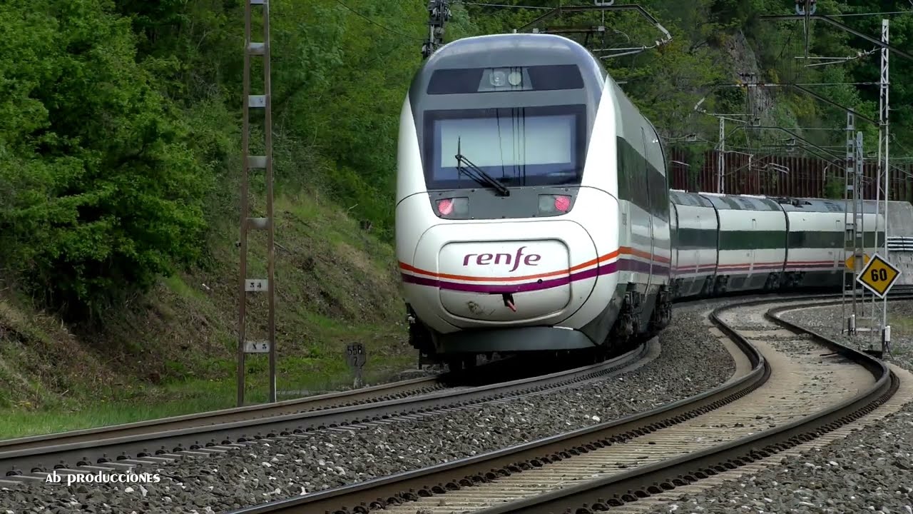 TRAINSPOTTING (VOL. 6703) Automotor Renfe Serie: 121 (Ancho Variable) (UHD 4K)