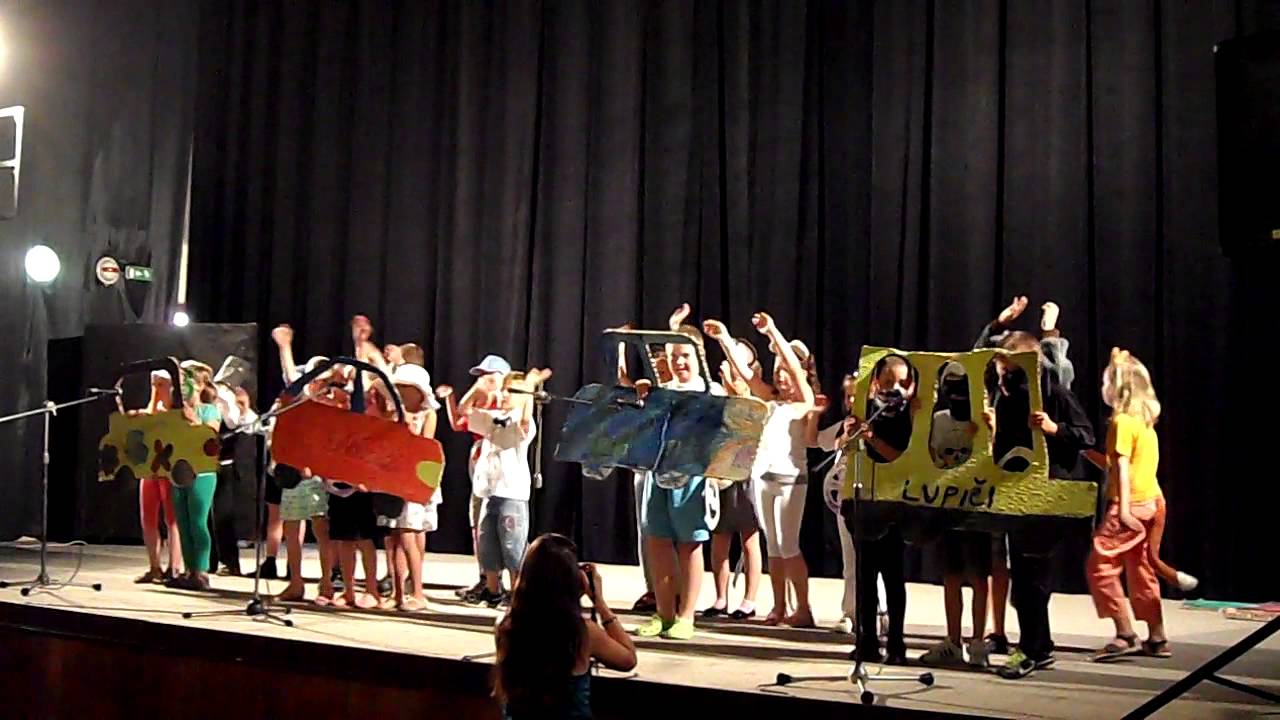 Akademie ZŠ J. Pešaty 2014, třída 2.B