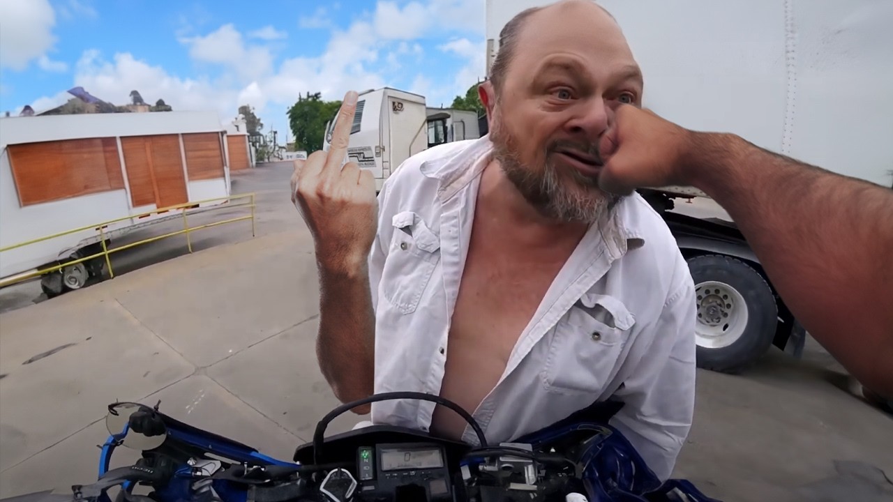 КОГДА ДОРОЖНЫЕ ГНЕВЦЫ ДЕЙСТВУЮТ ОТВЕТ | Crazy Idiot Driver Moments #2