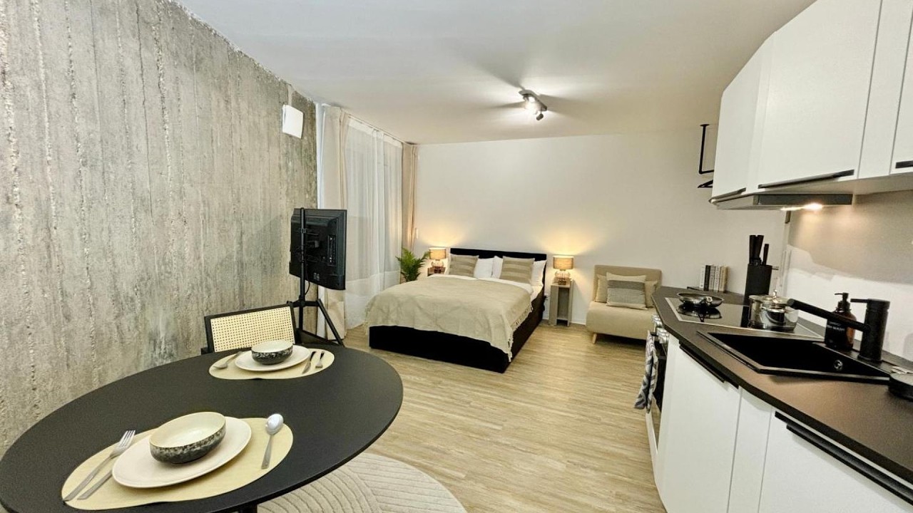 Bunker-Studio Zentral Business Messe | Essen, Germany | Hotel Review 🏨