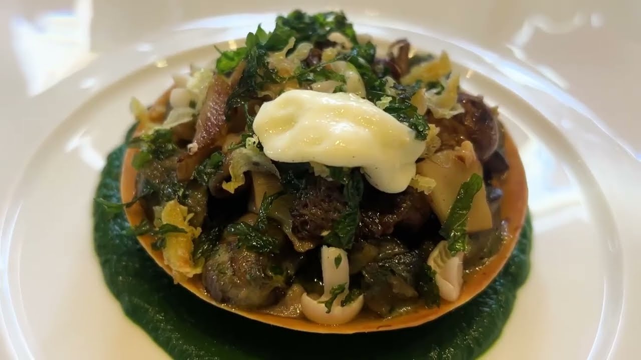Lunching at 114 Faubourg, Paris