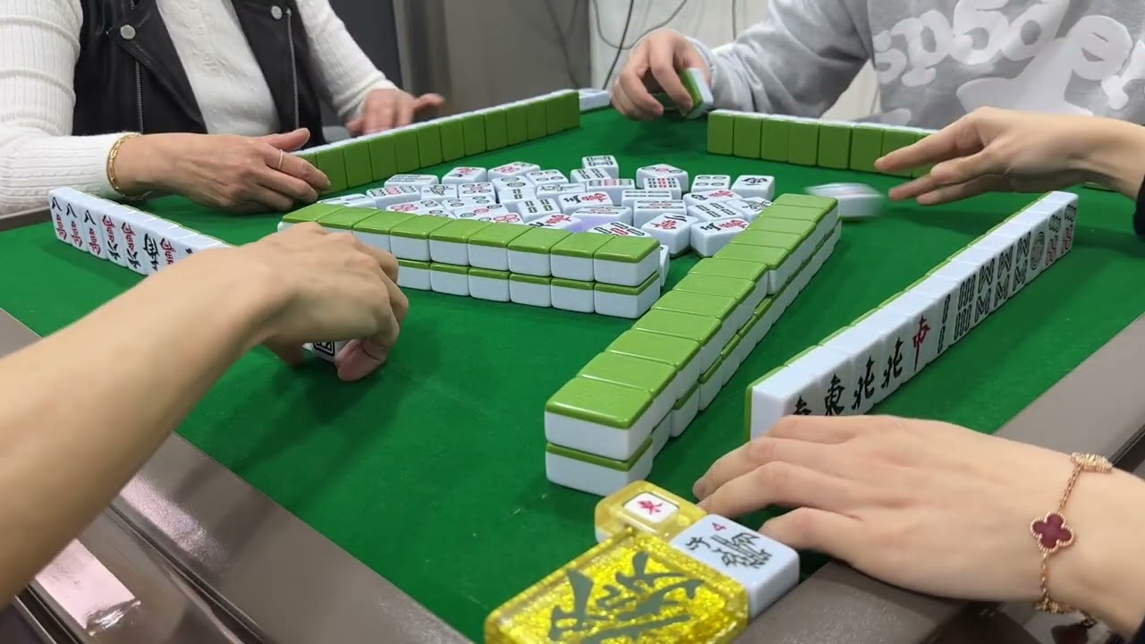 [發個新年財🧧] Mahjong275. 廣東牌10番1024有花🀄️長途通宵局八回之八：Jeffrey後勁凌厲瘋狂追數，Con仔以快取勝密食當三番￼。