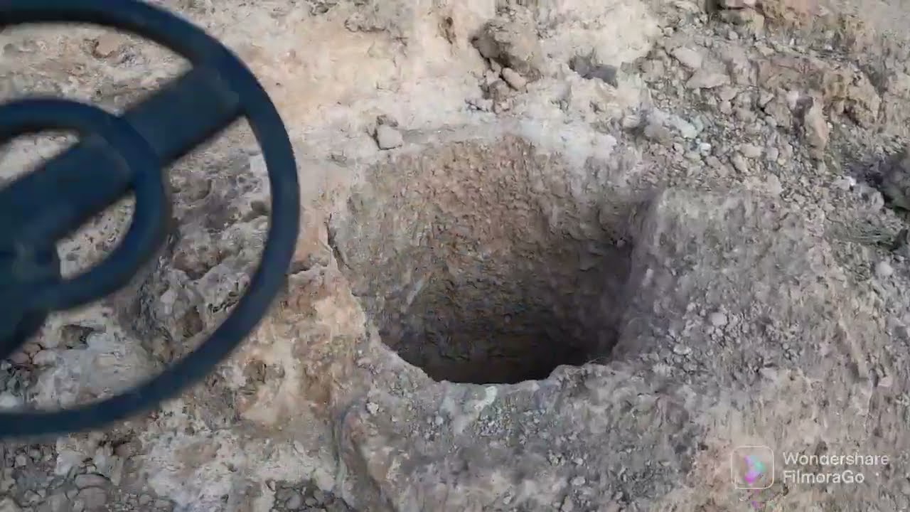 فتح ران مغلق روماني به تحف أثرية// كنوز وسط الصخور// treaseur hunter
