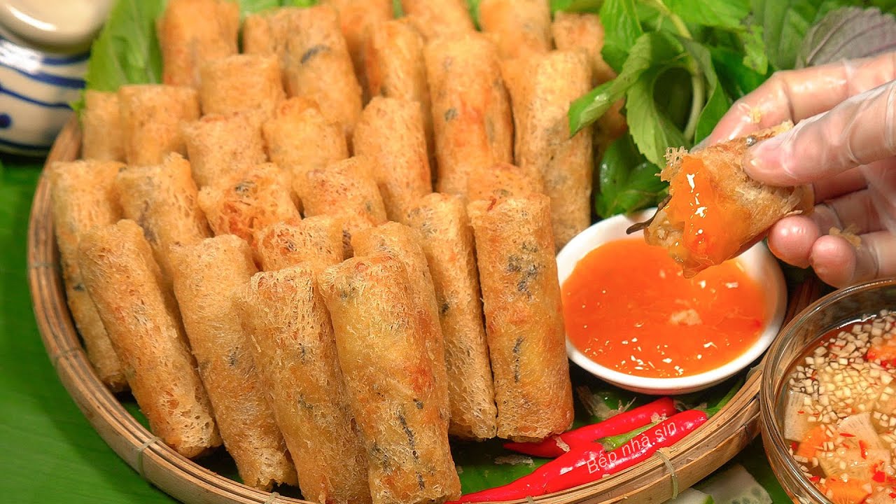 CHẢ GIÒ CHAY làm theo cách này béo thơm giòn rụm cả tiếng mà không bị mềm