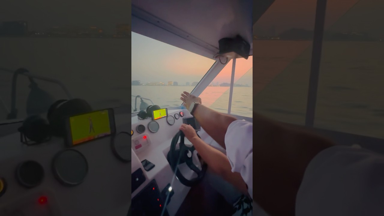 Dubai marina yatch ride || #marina #dubaimarina #yatchparty #dubai #dubaivlog