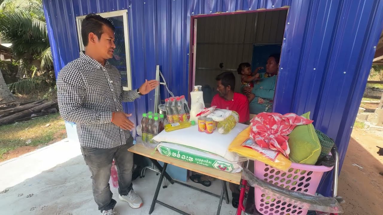 ពូសារិនសប្បាយចិត្តបានអំណោយពីសប្បុរសជន