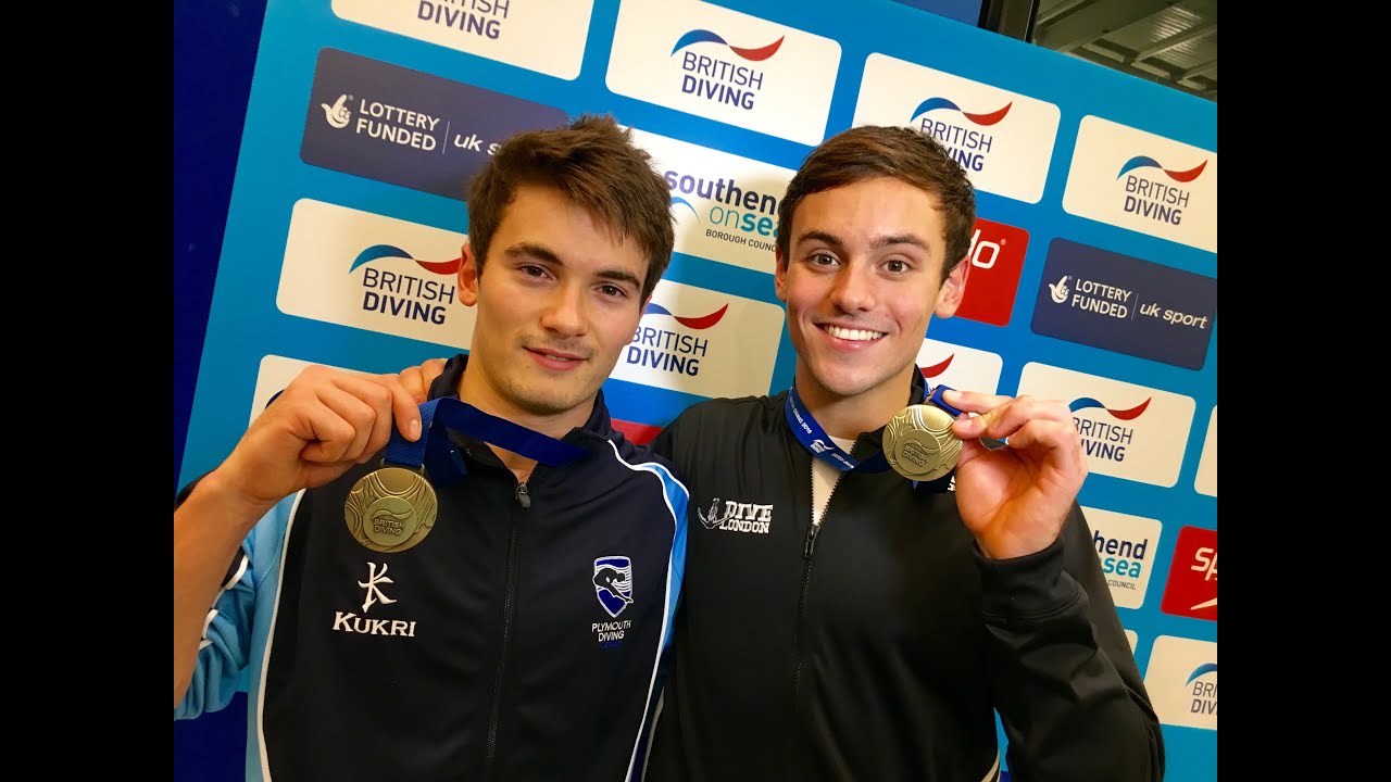 Tom Daley & Dan Goodfellow make debut dives