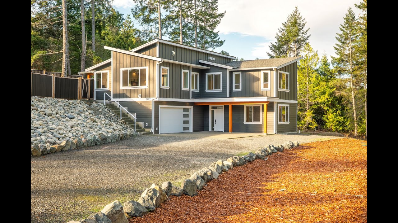7227 Aulds Road, Lantzville