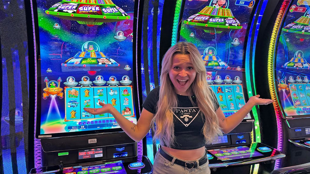 Watch My Wifey Win This MIRACLE UPGRADED Slot Bonus!!!