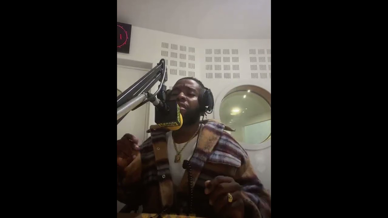 Ya levis d&eacute;bloque moi vid&eacute;o en attente du 18 #amour