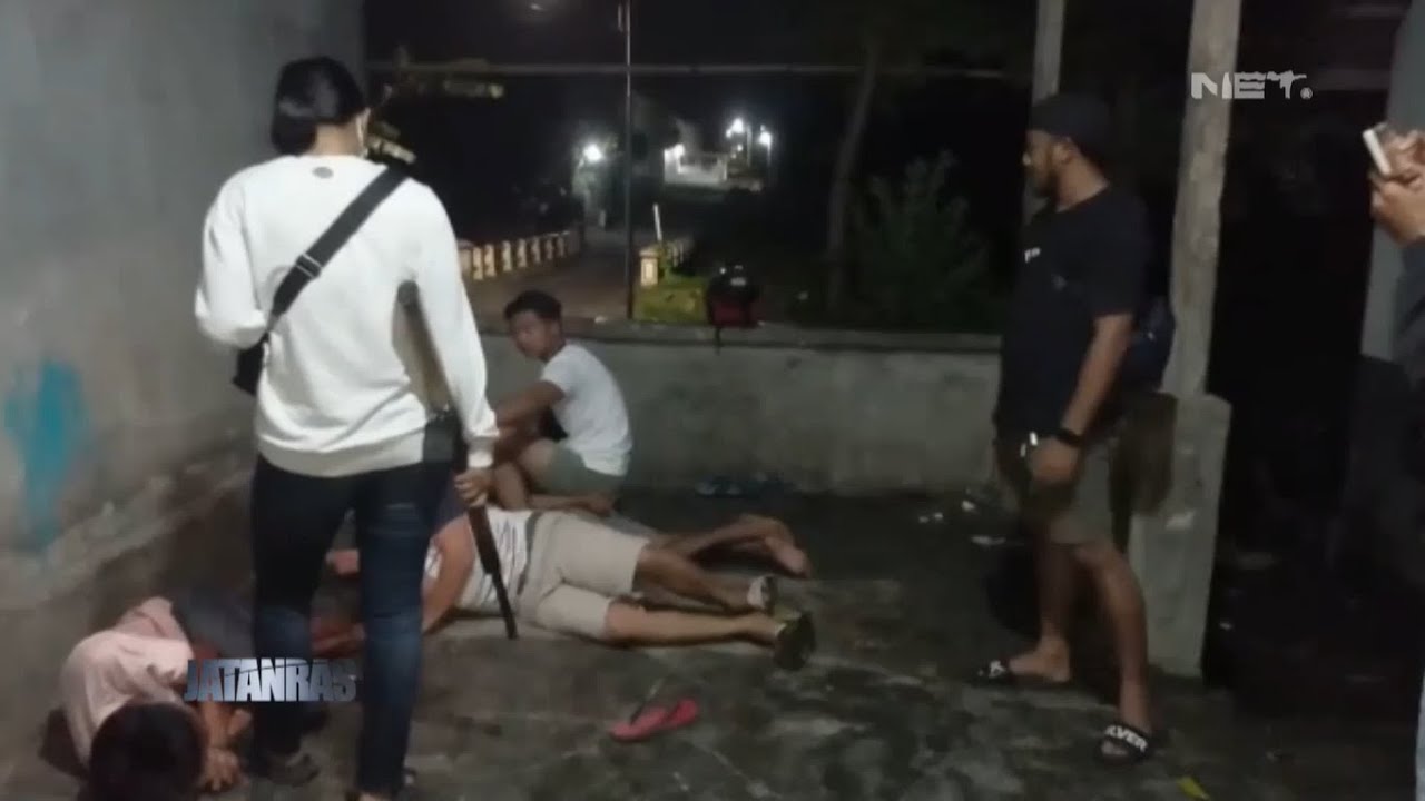 Gudang Tempat Pesta Sabu Digerebek, Pelaku Hanya Bisa Pasrah - JATANRAS