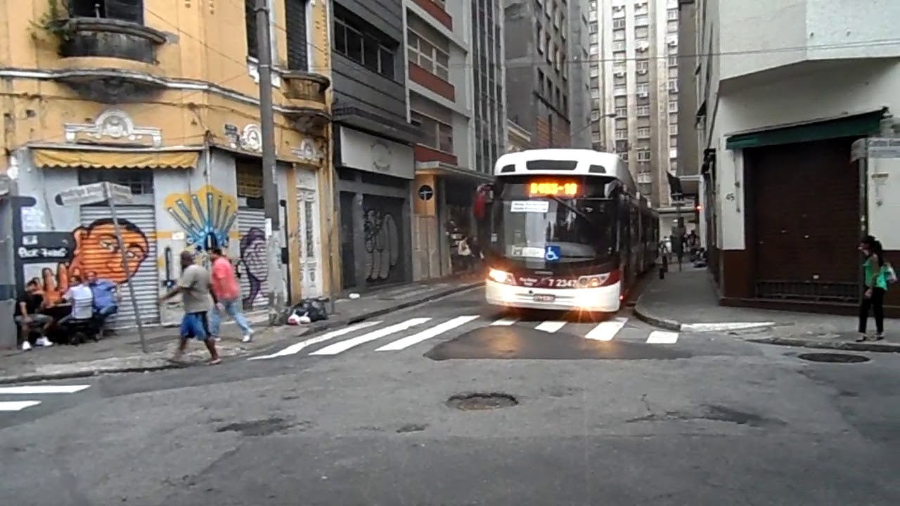 #TBT Biarticulado nas ruas estreitas do Centro de São Paulo