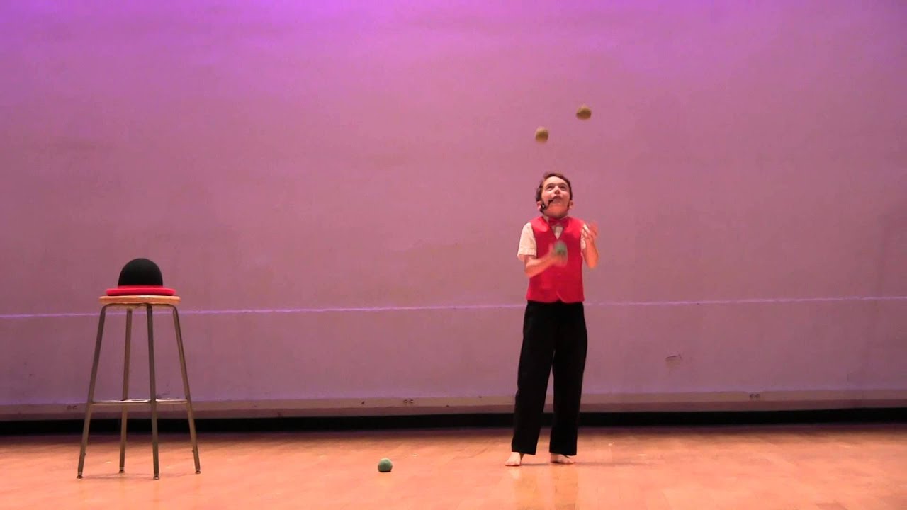 NYC's Star Juggler's Performance ~ FlyJuggler Bennett Santora in Juggle This 2013