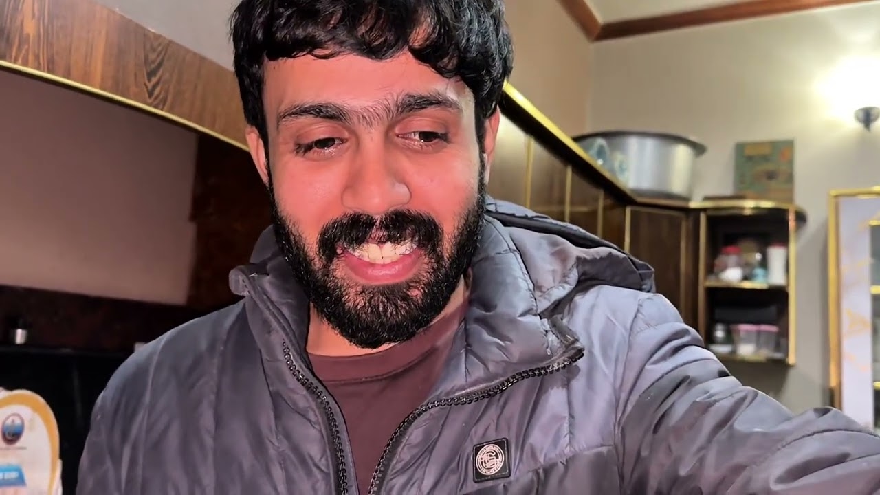 kesi Bane Biryani Video Mein dekHy 🫶❣️ #youtubeshort #funnycomedy #vlog #likeandsubscribe 