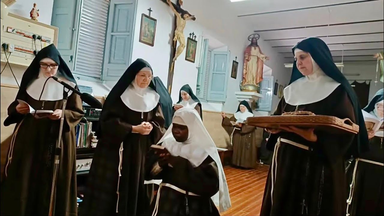 Imposición del  Santo Hábito Sor Teresa del Inmaculado Corazón de Maria