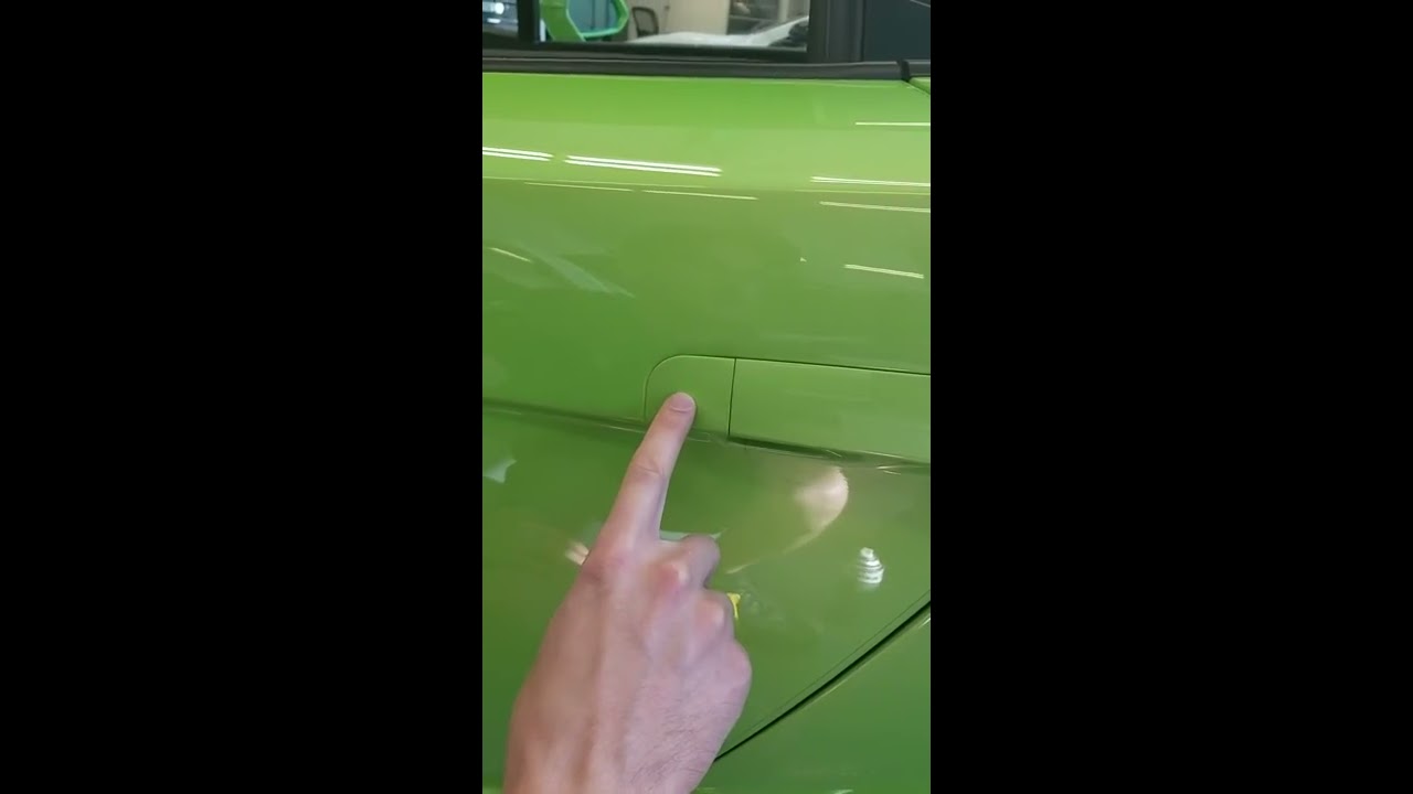 2013 Lamborghini Gallardo key hole cover emergency access