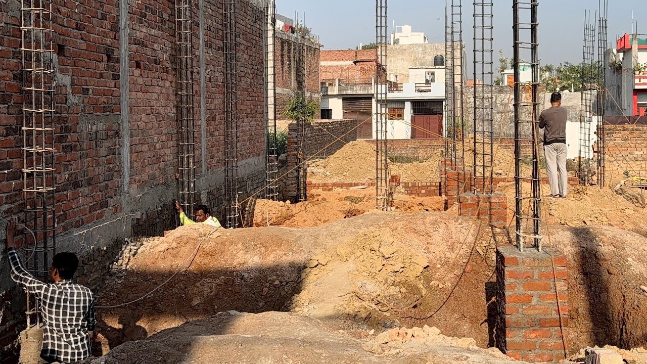 Step by Step – House Construction in Lucknow | Water Level Check for Outer Wall Height Above Road 🏗️