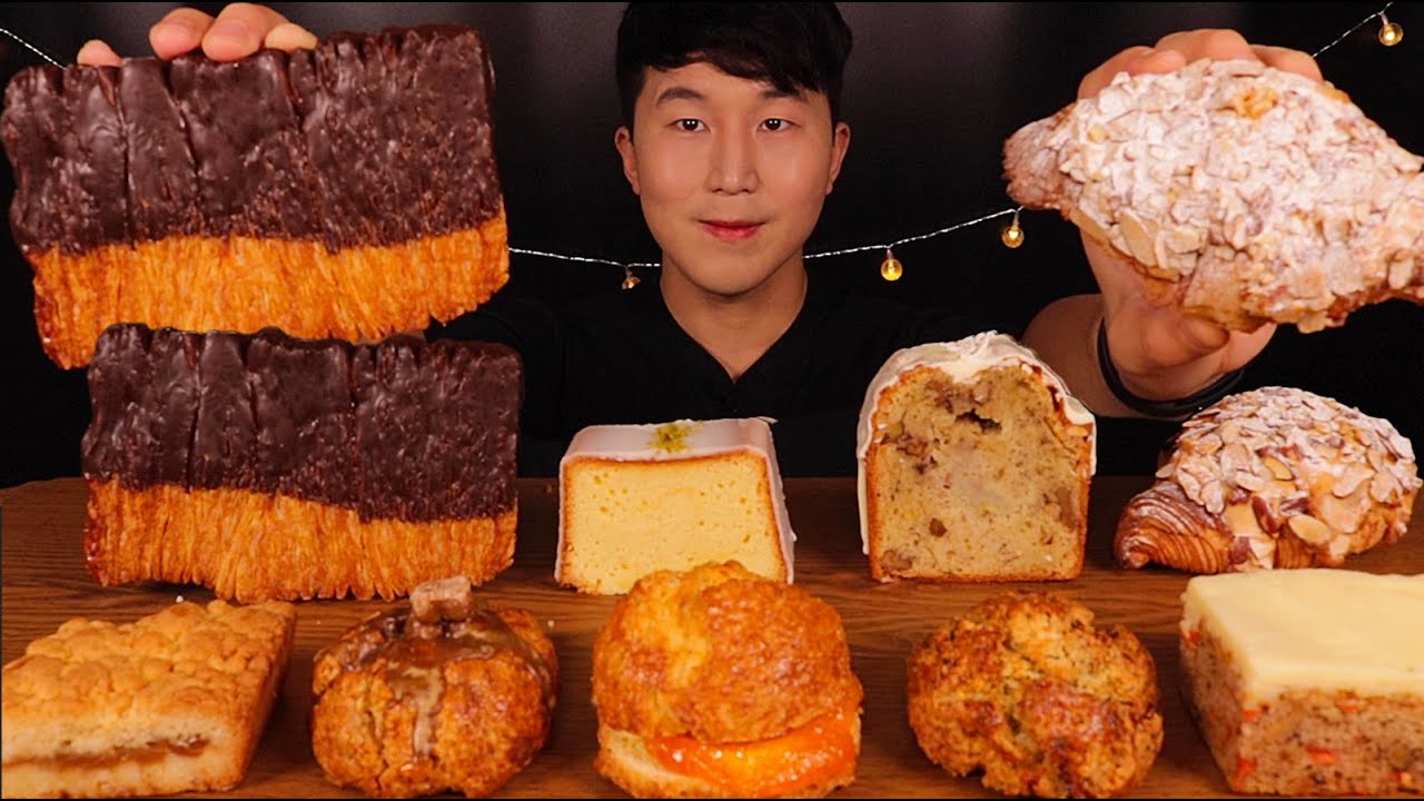 [SUB]블랙티 무화과스콘, 바나나파운드, 아몬드 크루아상, 사과크럼블(Fig scone, banana pound, carrot cake, apple crumble)#MUKBANG