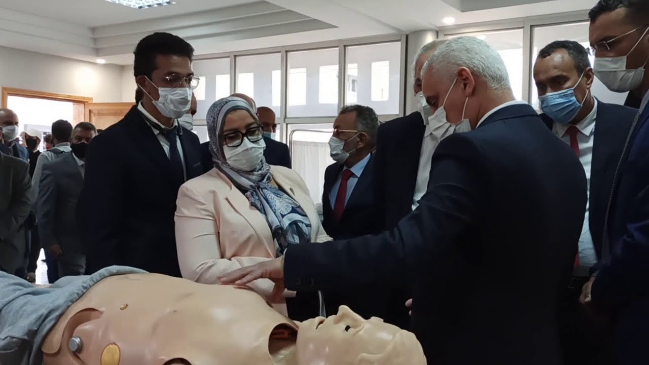 وزير الصحة يعطي انطلاقة عمل المعهد العالي للمهن التمريضية وتقنيات الصحة بمدينة الداخلة