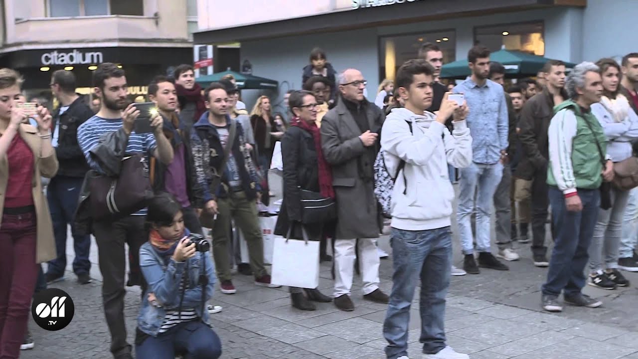 Kiesza in Paris: Flashmob at Centre Pompidou