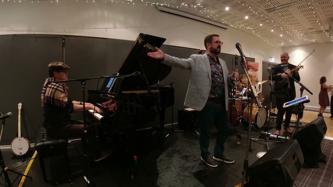 Sidewalk Blues - Pearl's Jam LIVE at the Southern Jazz Club