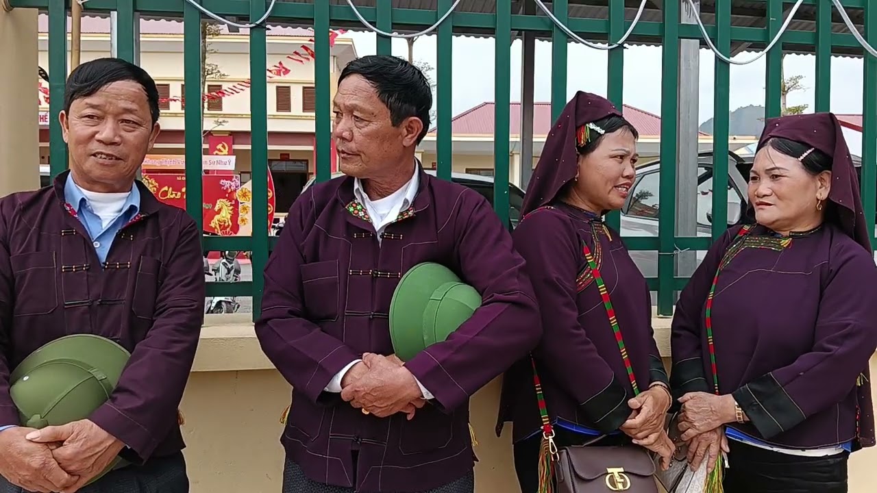 Giao lưu hát shi hội xã chiến thắng 20 tháng giêng 