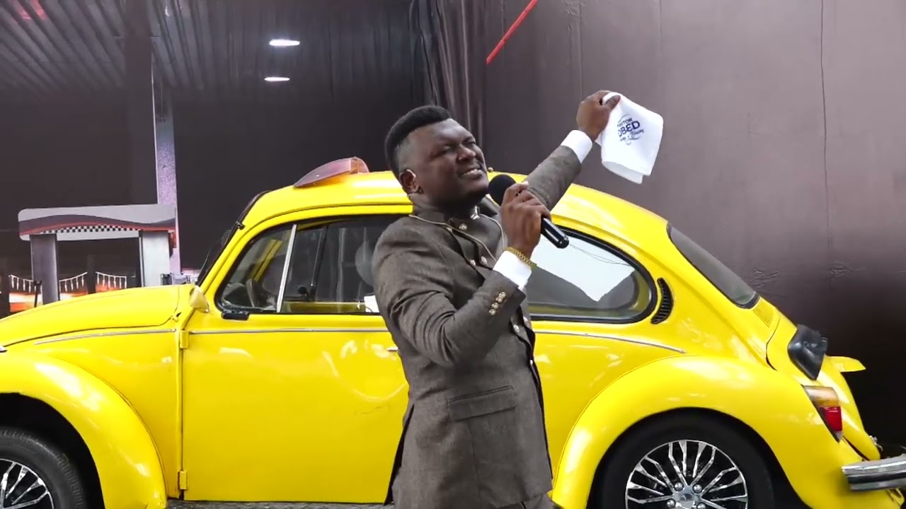 Lift Up His Banner – Spontaneous Worship by Pastor Obed Obeng-Addae