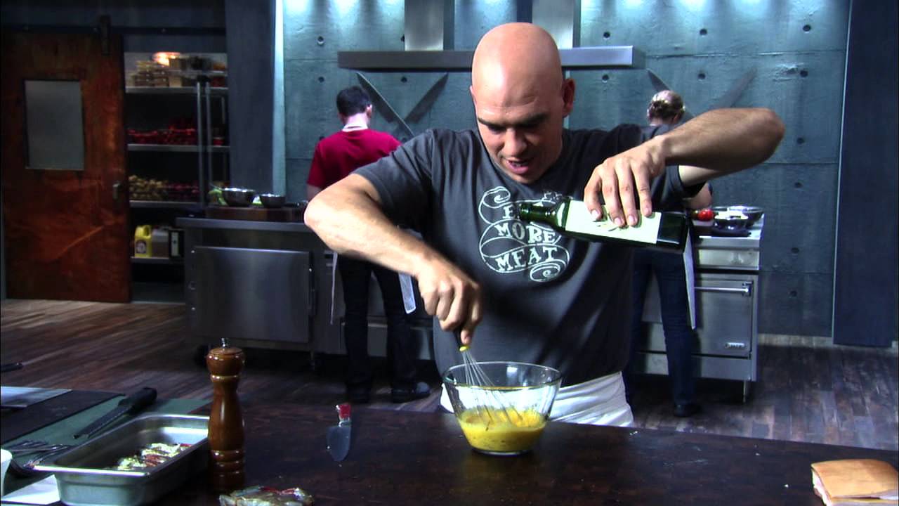 Cook Like An Iron Chef   Michal Symon