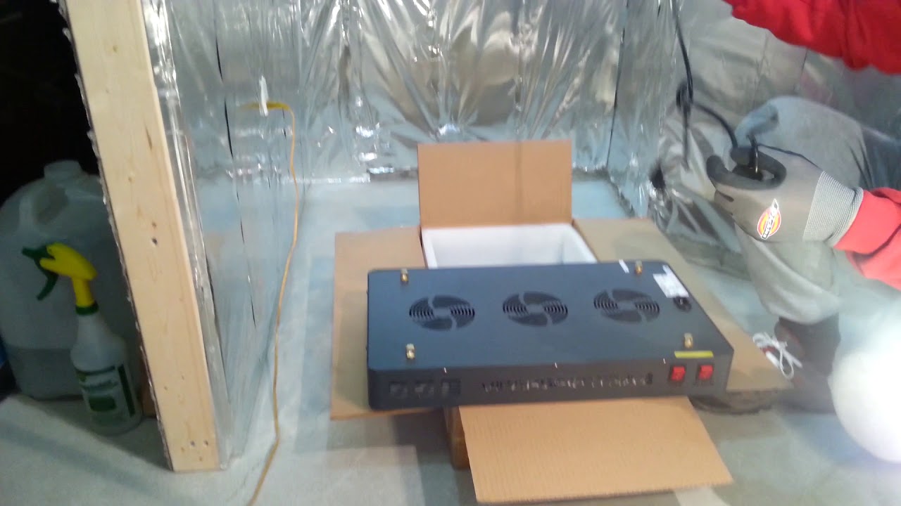 21+only..Grow light unboxing and testing the viparspectra 900w reflector series part 1