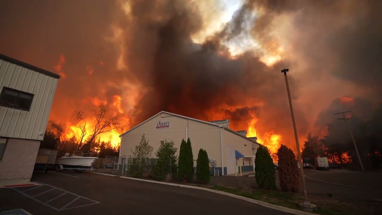 Massive N.J. wildfire consumes more than 8,000 acres, destroys a building