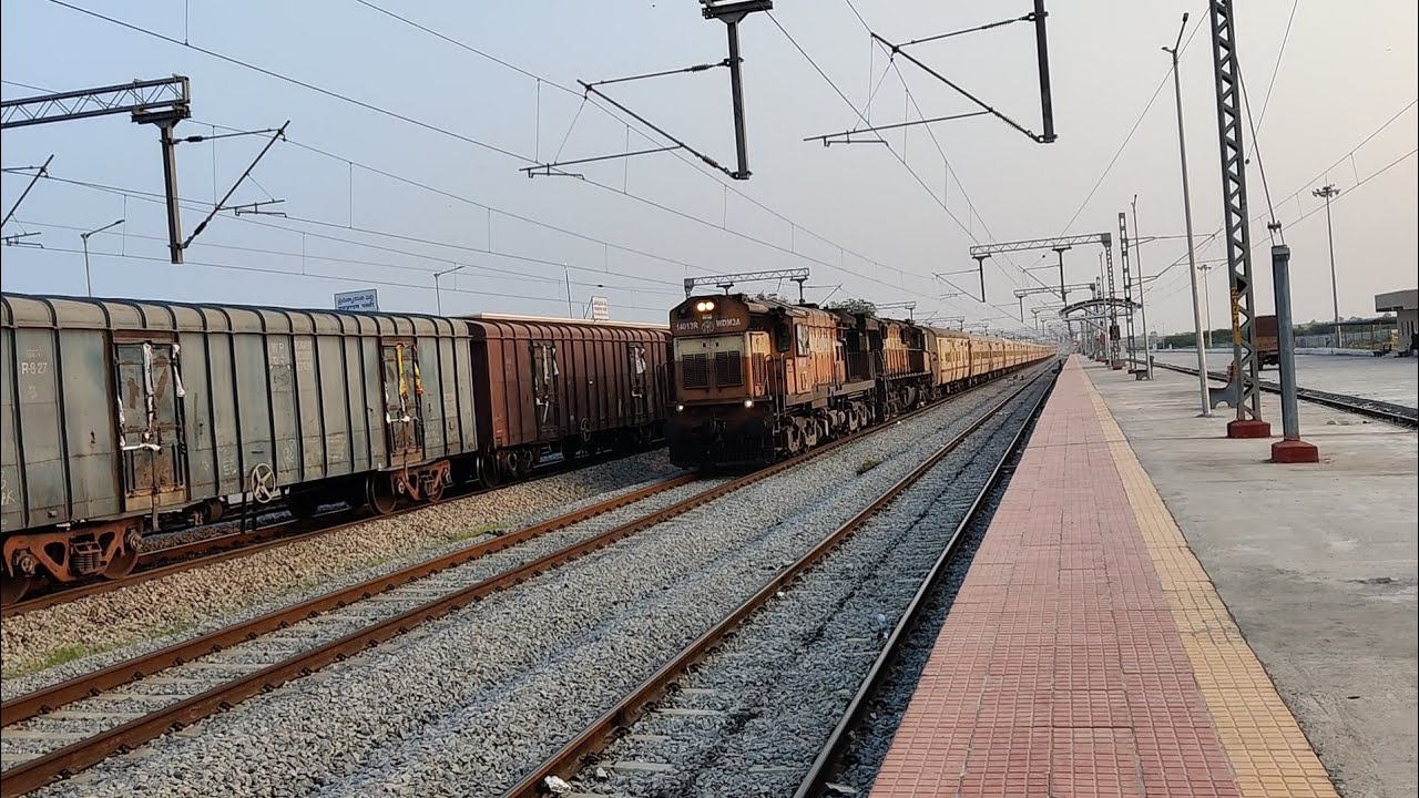07605 - Akola Express going with GTL-WDM 3D Twins | Indian Railways #tirupati #akola