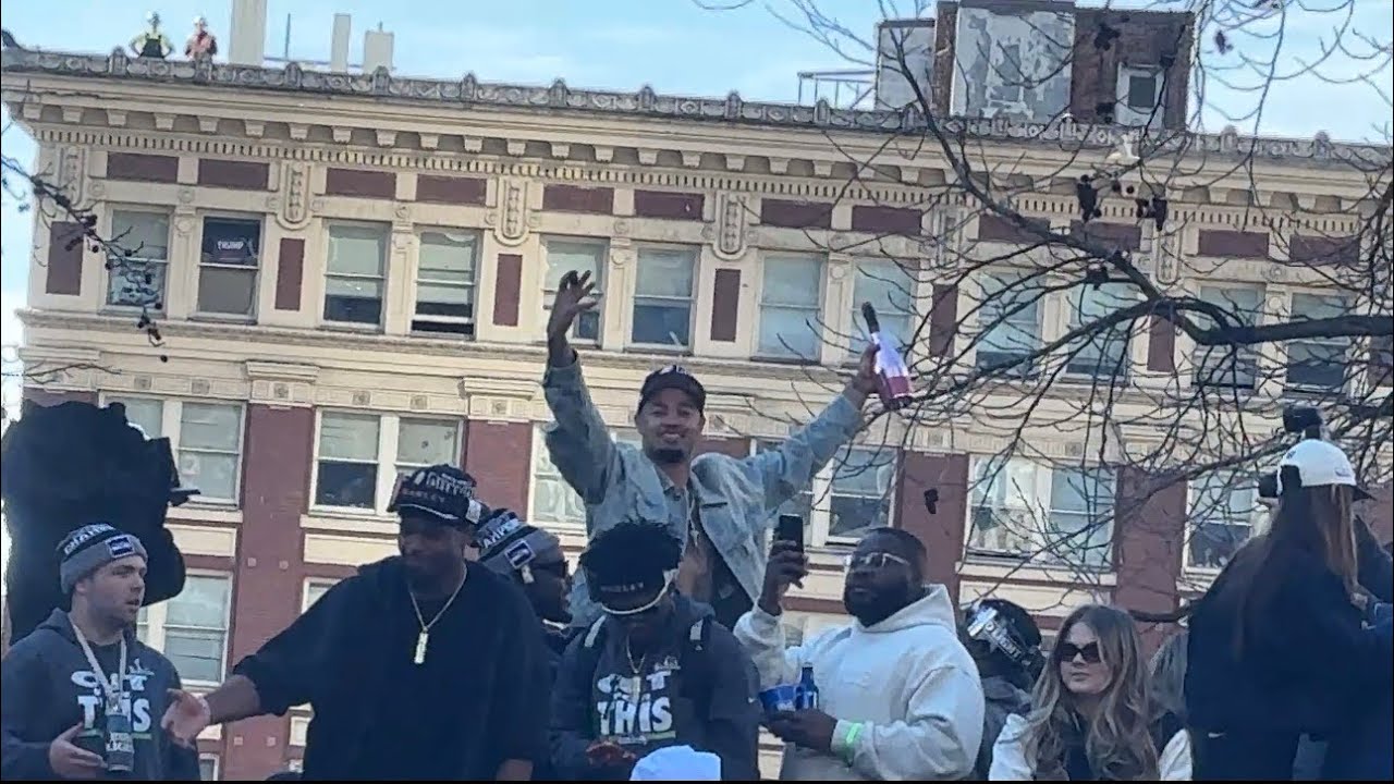 My view of the 2026 Seattle Seahawks SB 60 parade!💙💚🏆 (Part 5 of 5).