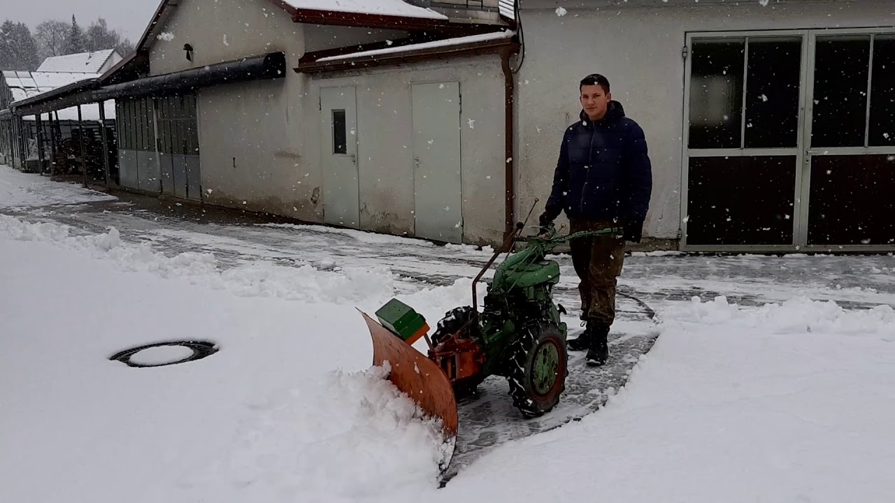 Schneeräumen mit Holder E6 und Fendt F231GT
