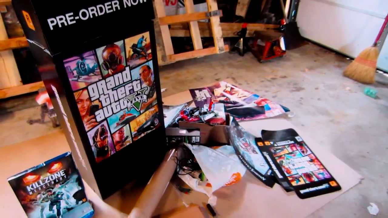 Gamestop Dumpster Dive Finds: GTA 5 Promos boxes and more #10 (2013)