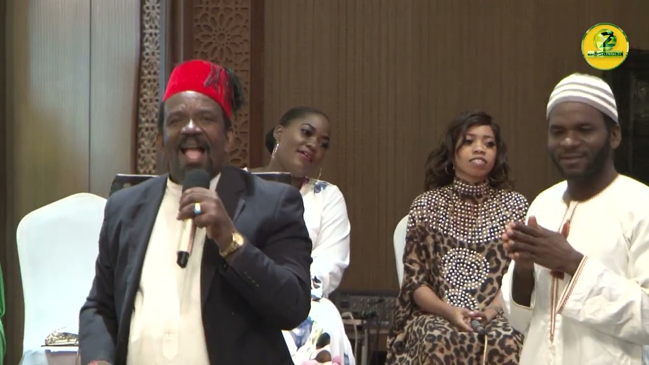 Mwinyi Mpeku na Kachara Watowa Burudani ya Wimbo wa Kihindi Mbele ya Rais Dk. Hussein Mwinyi