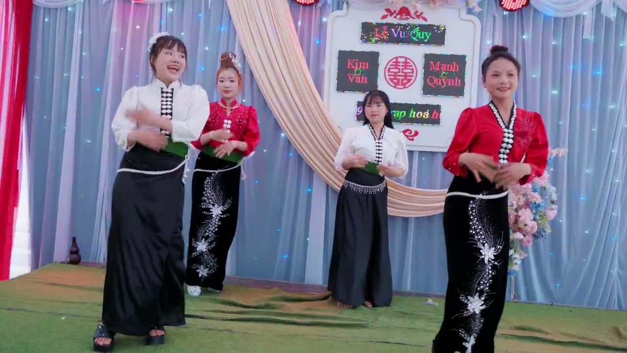 MÚA LĂM TƠI MỪNG LỄ VU QUY ĐỘI MÚA GIA ĐÌNH CÙNG CÔ DÂU XINH ĐẸP