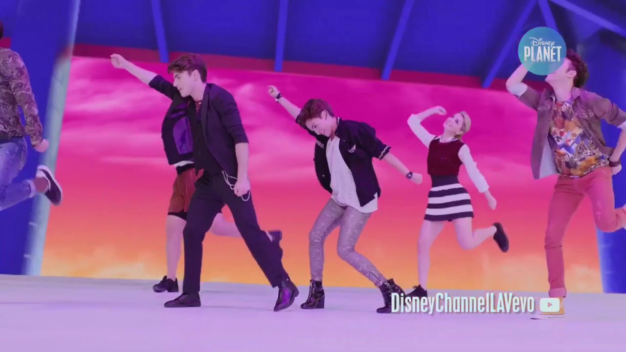 Pr&eacute;via de &ldquo;GRITA&rdquo;, o novo videoclipe de #DisneyBia