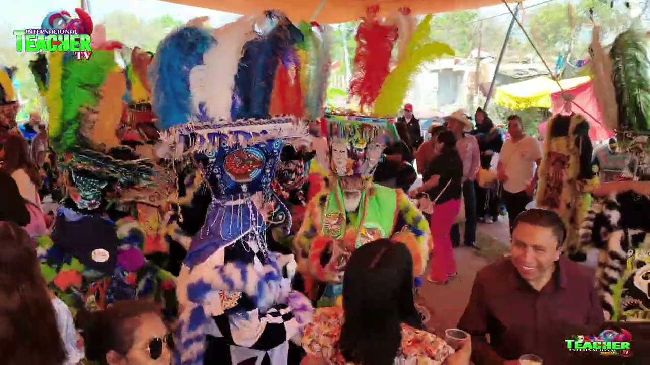 QUE CHINELOS , QUE BONITO BRINCAN EN EL ESTADO DE MÉXICO CON SONES DE LA BANDA TROMBA
